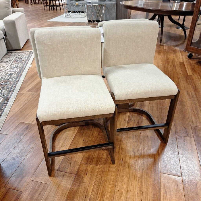 Set of 2 Counter Heigh Stools (ATT)