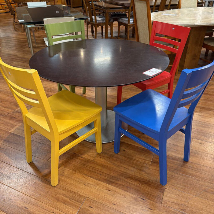 Round Dining Table + 4 Painted CHs (ABH)