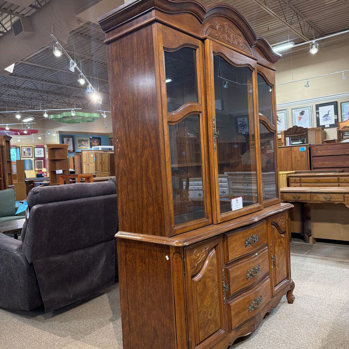 2-Piece Dining Hutch (AMK)