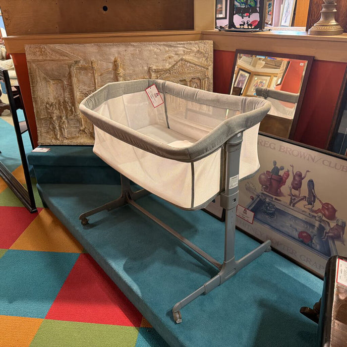 Grey Mesh Bassinet(TI)