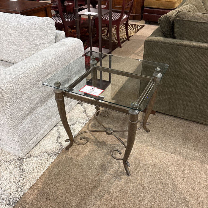GT/Metal Base End Table(SK)