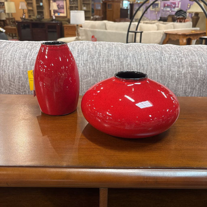 S/2 Red Vases (LS)