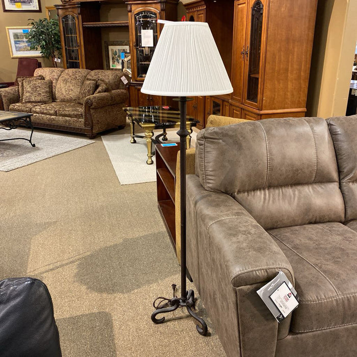 Metal Floor Lamp (KL)