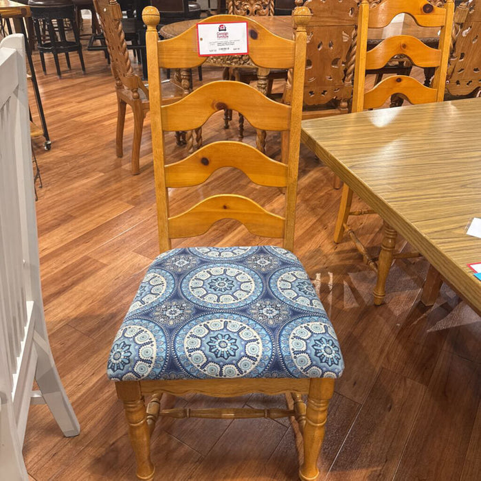 S/8 Wood Dining+Blue Floral Chairs
