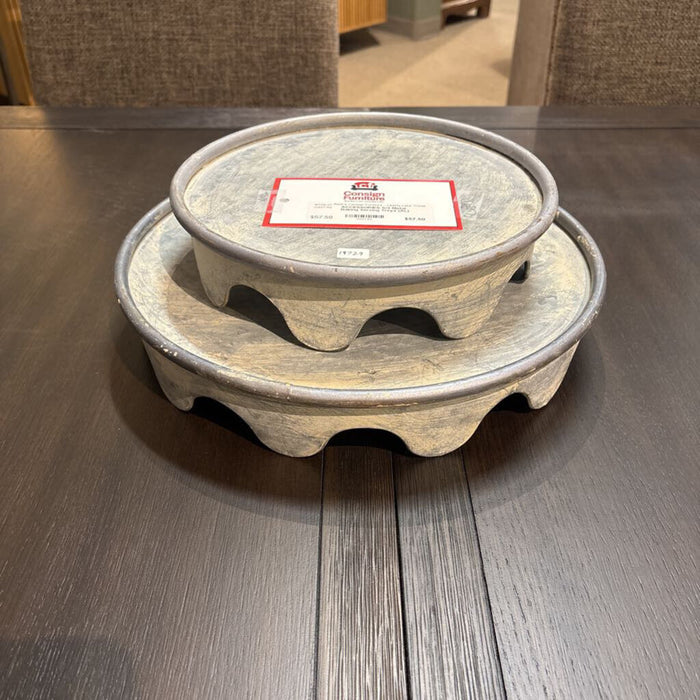 S/2 Metal Baking Serving Treys (AL)