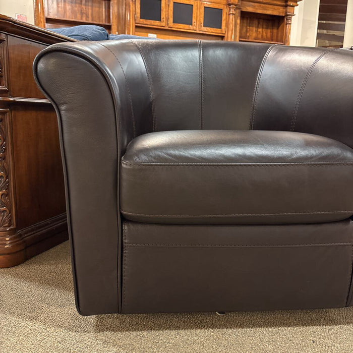 Black Swivel Chair(BTK)