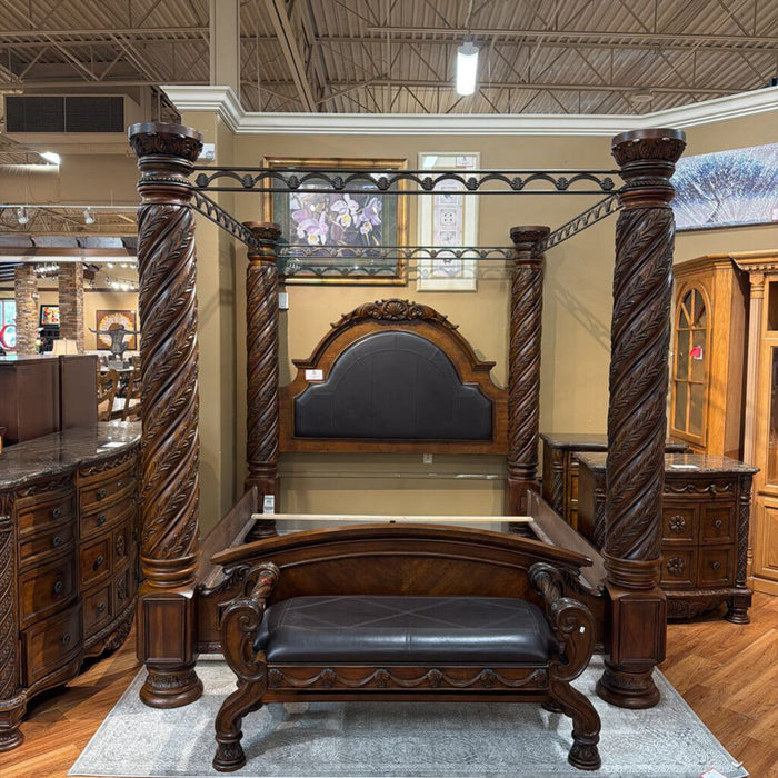 DW Ornate 4-Poster Bedframe(MKH)