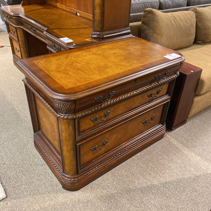 Napa Valley 3-Drawer File Cabinet(BAI)