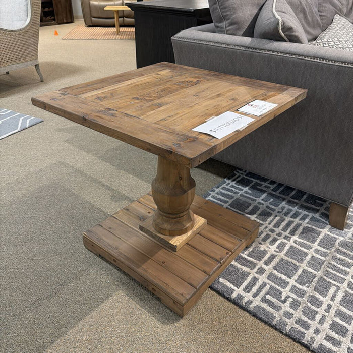 Stratford End Table (BBLT)