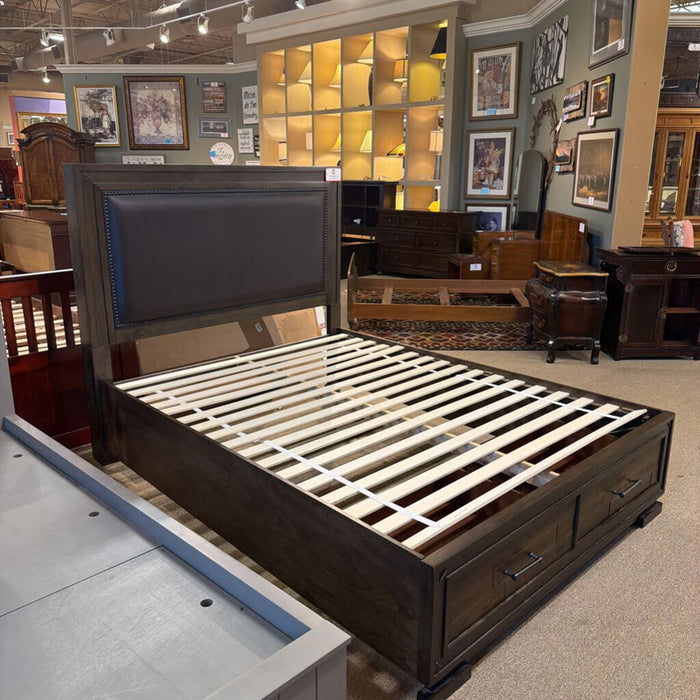 Darkwood NH+Leather Storage Bed (ATH)