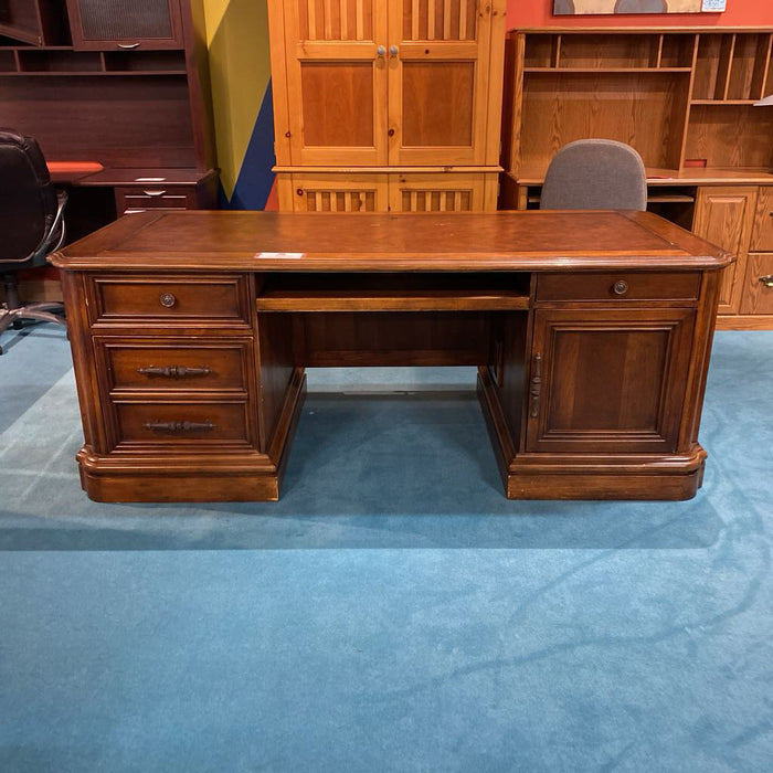 Wood 4-Drawer 1-Door Executive Desk (ALK)