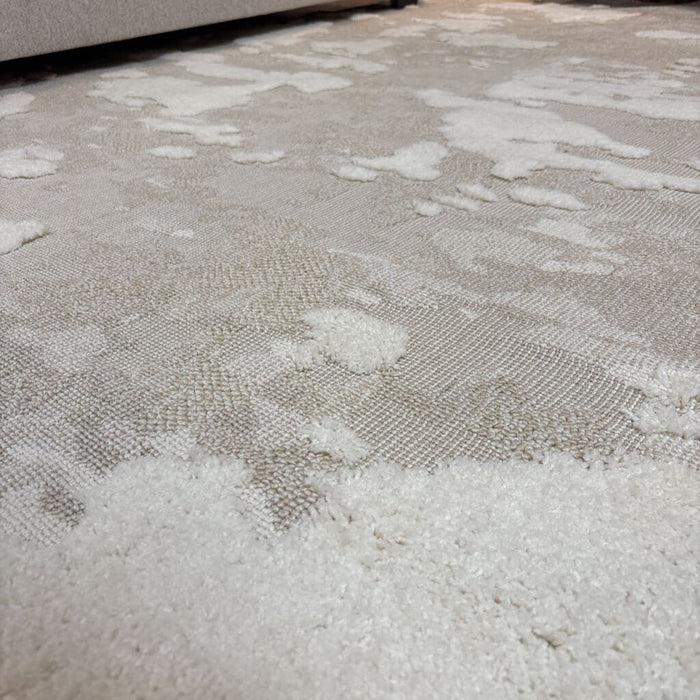 White/Tan Safavieh Rug (BHA)