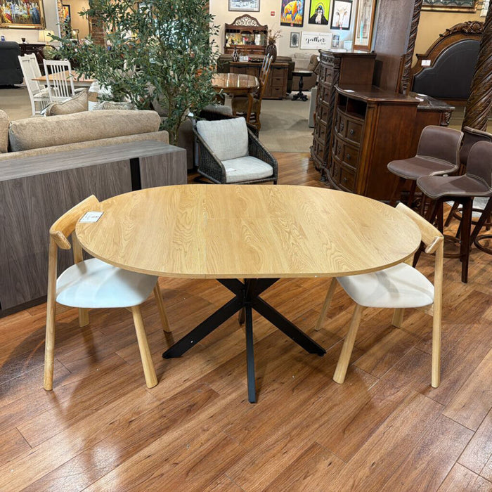 Extendable Rnd Dining Tbl+2Ch (SBH)