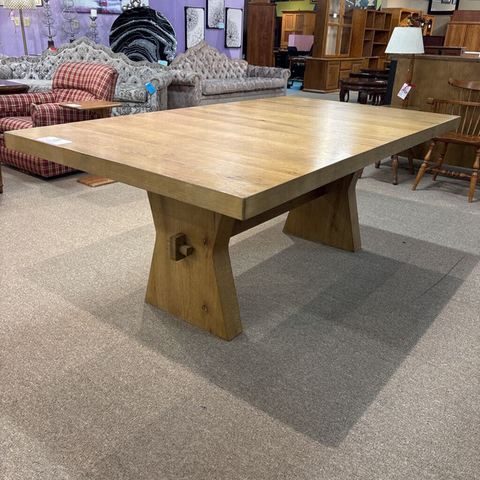 Lightwood Dining Table (KLH)