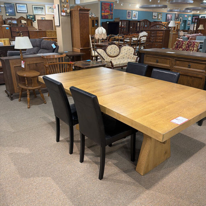 Lightwood Dining Table (KLH)