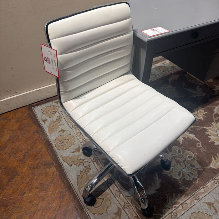 White Desk Chair (KL)