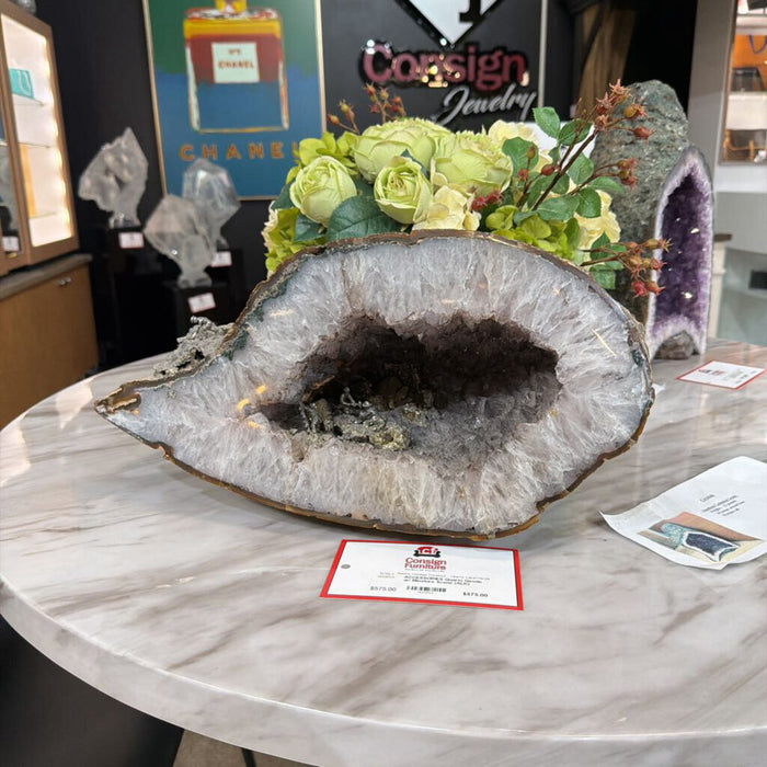 Quartz Geode w/ Minature Scene (ALK)