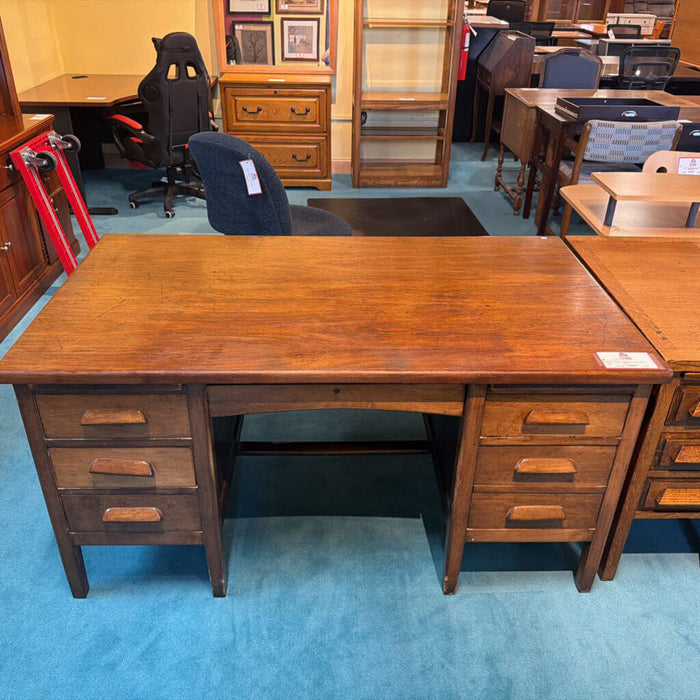 DW 6-Drawer Desk (BAH)