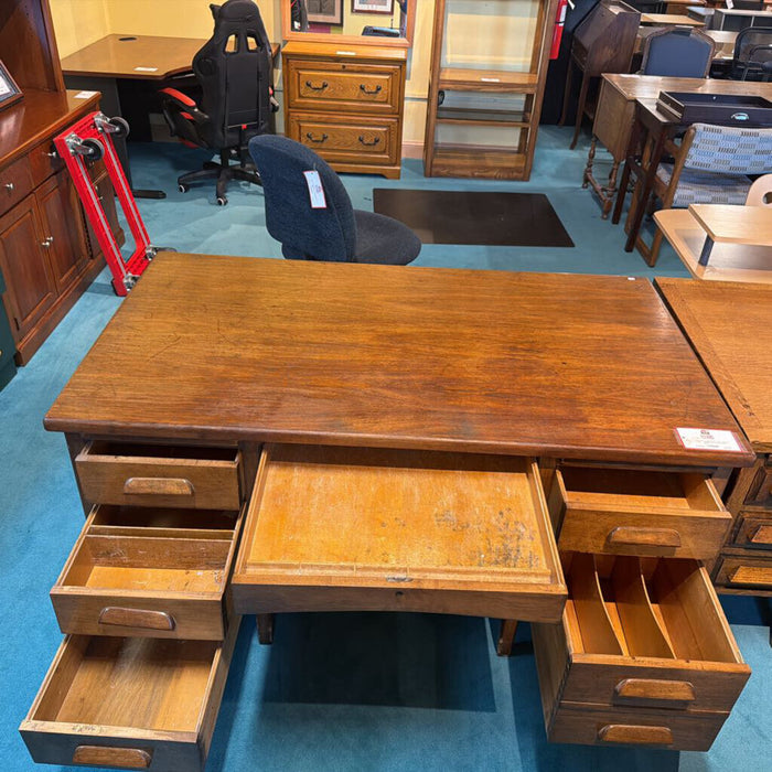 DW 6-Drawer Desk (BAH)