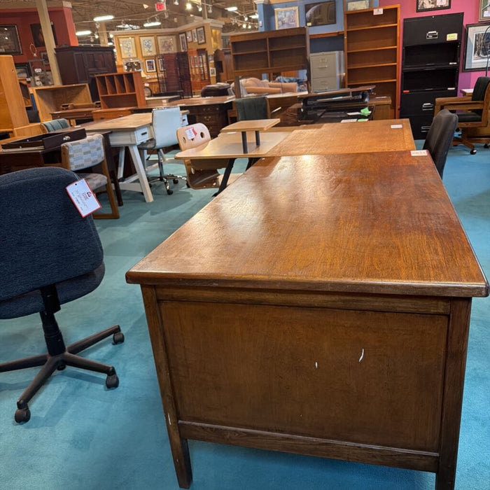 DW 6-Drawer Desk (BAH)