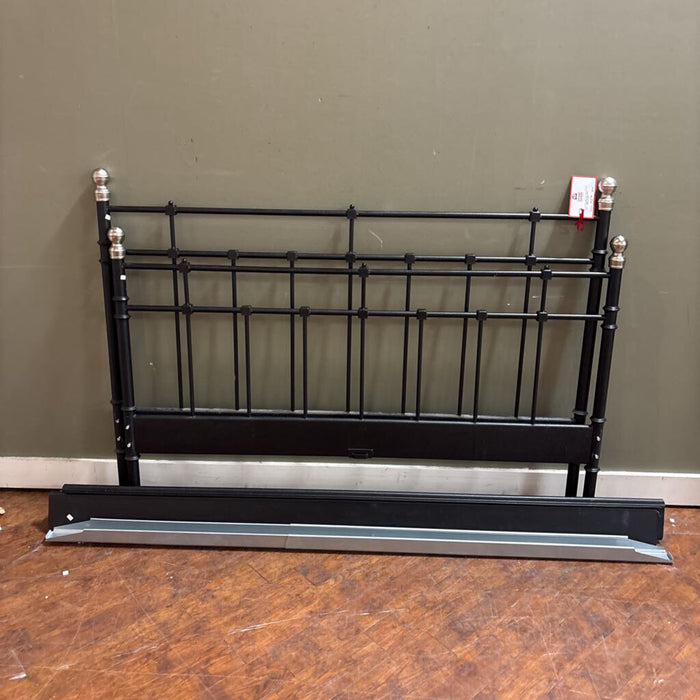Metal Queen Bedframe (ALK)