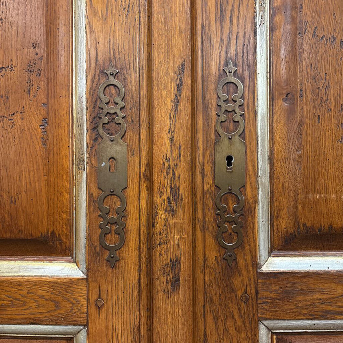 2-Door Rustic Clothing Armoire(BTK)