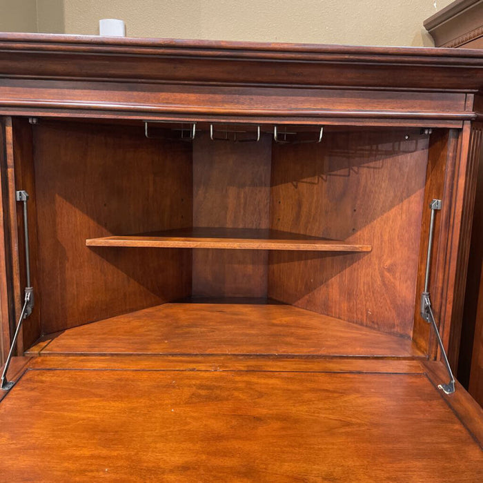 DW Corner Wine Cabinet(LSH)