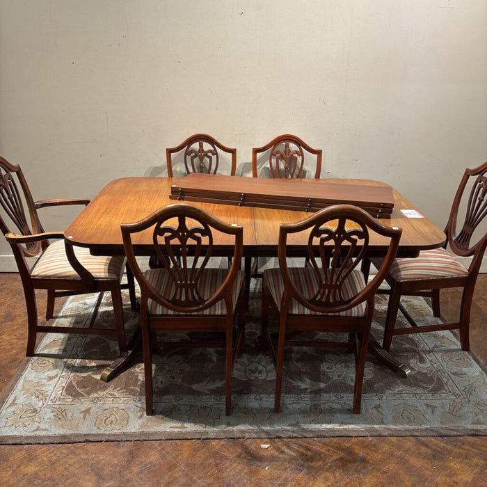 DW DR Table W/ 6Ch+3L (BTK)