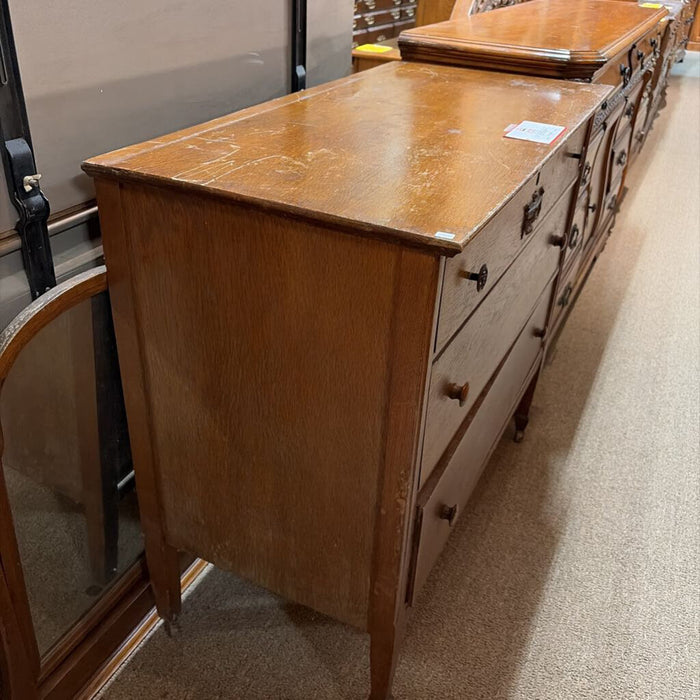 Antique 3-Drawer Dresser w/ Mirror(BTK)