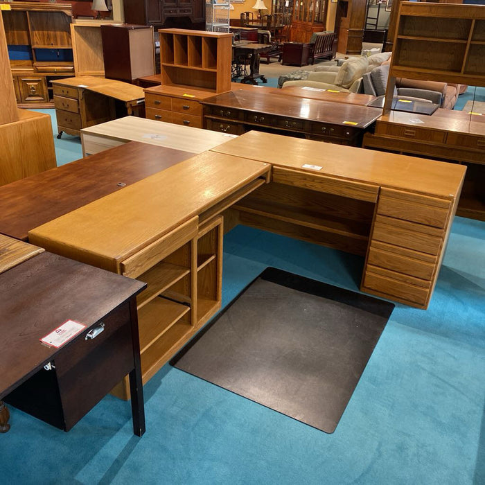2PC LW Desk(BTK)