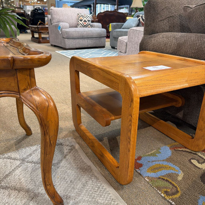 LW Rounded Edge End Table(AT)