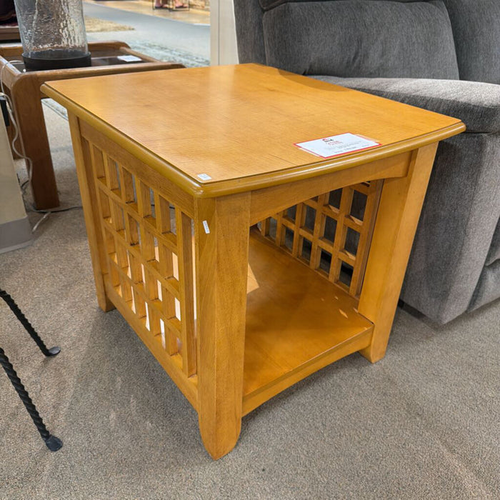 Mission Style End Table (TI)