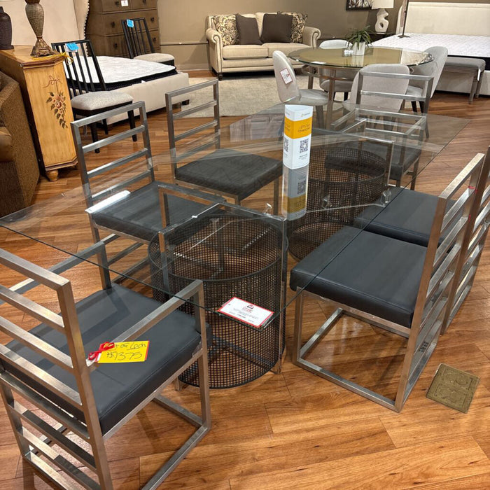 GT DR Table w/ 2 Metal Bases
