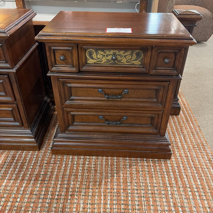 Stanley DW Nightstand(BAH)