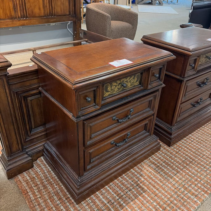 Stanley DW Nightstand(BAH)
