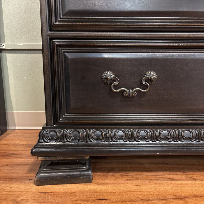 3-Drawer Black Dresser(BHIH)
