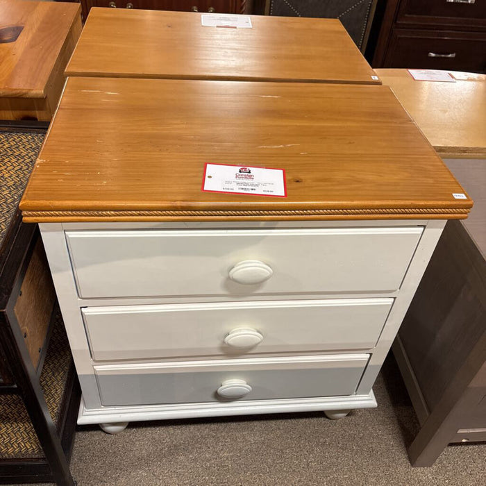 3-Drawer Two-Tone Nightstand(TI)