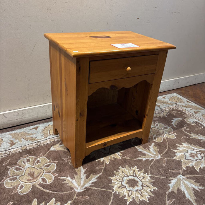 Ethan Allen 1-Drawer Nightstand(BHA)