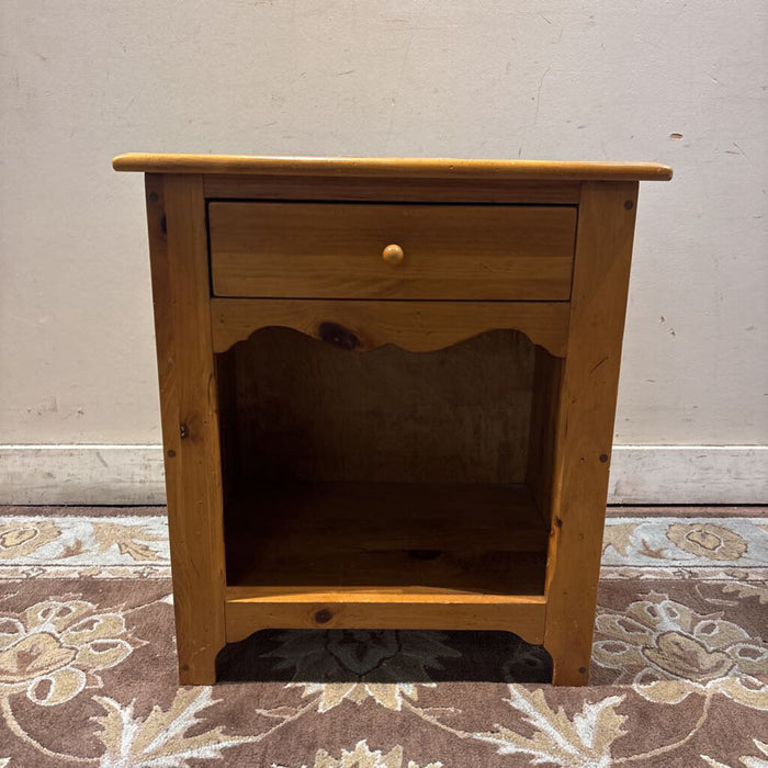 Ethan Allen 1-Drawer Nightstand(BHA)