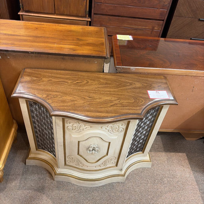 Two-Tone Media/Record Cabinet(BTK)