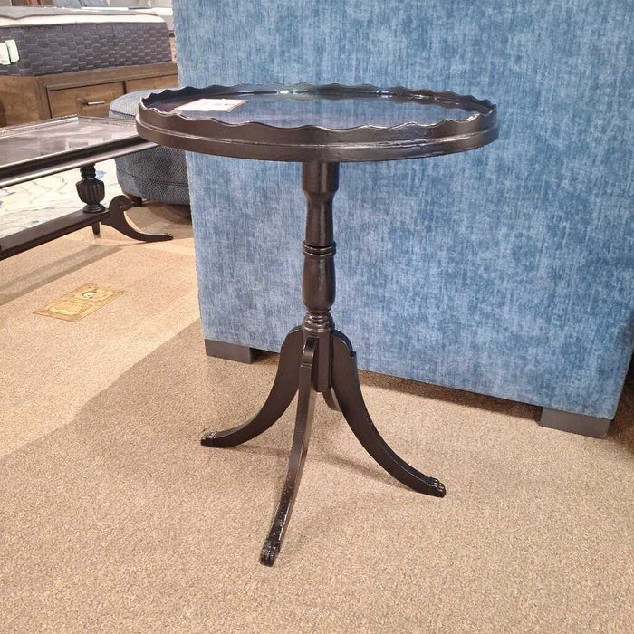 Black Lux Color Shift End Table (BKH)