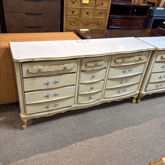 9-Drawer Dresser w/ Gold Trim (LSH)