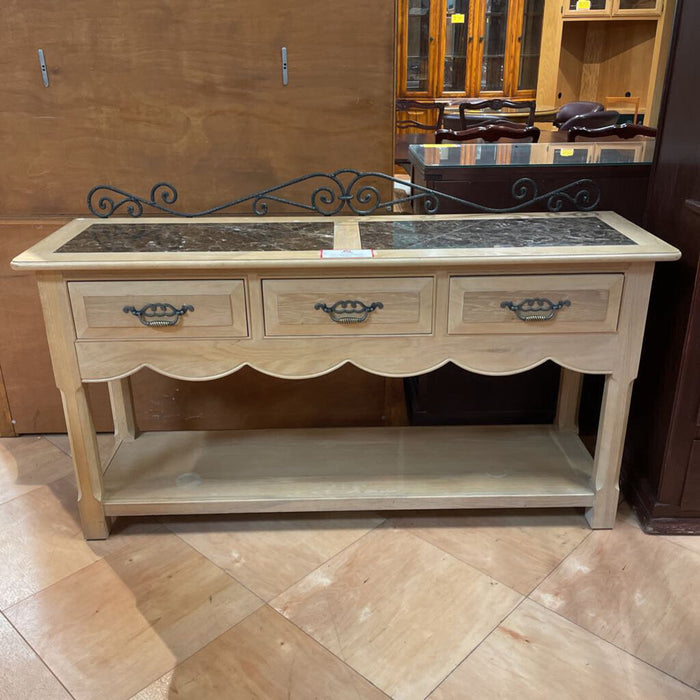 LW Matching Buffet (LSH)