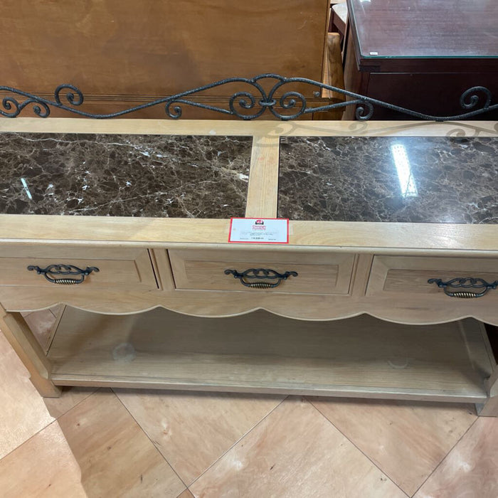 LW Matching Buffet (LSH)