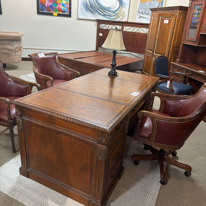 Large Executive Desk with Leather (KHK)