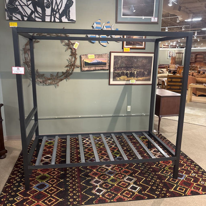 Black Canopy Bed (ALK)