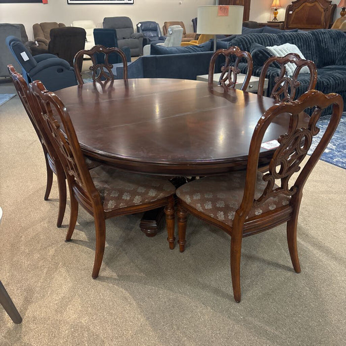 Round DW Table +6ch 1L (IKH)