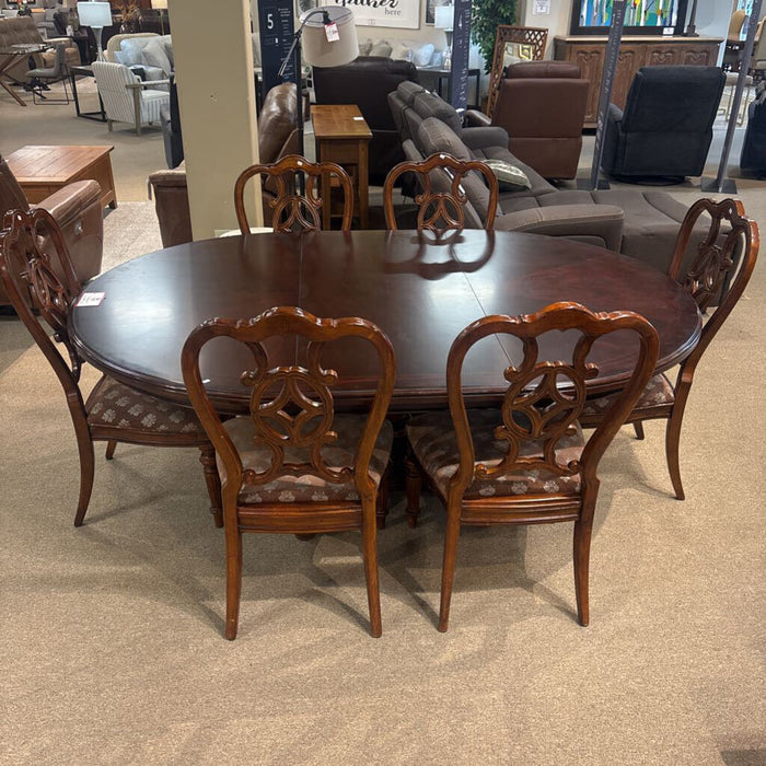 Round DW Table +6ch 1L (IKH)
