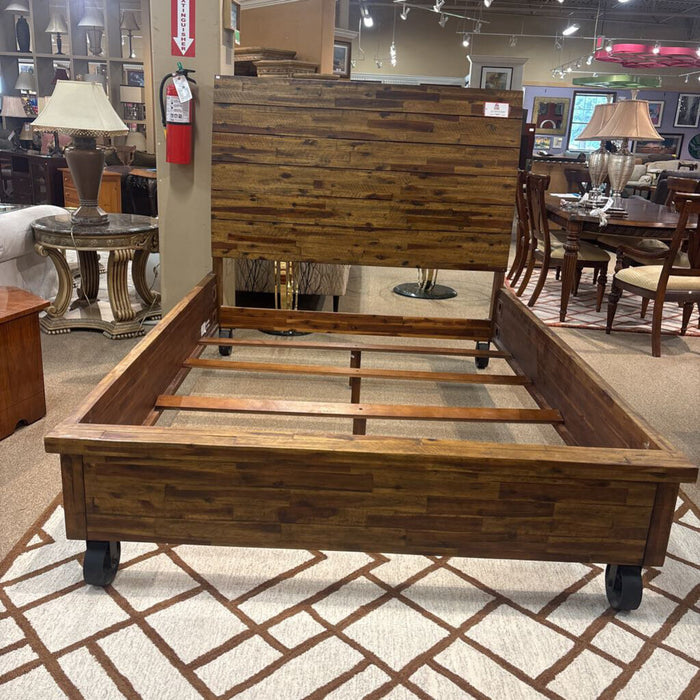 Wooden Bed (MLH)