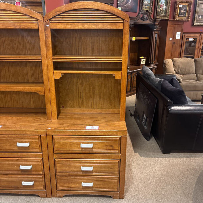 2pc 3-Drawer Cabinet w/ Hutch Top (SK)